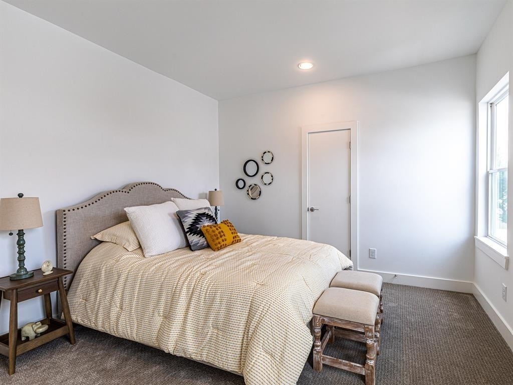 1236 W 25th Street - Photo 12