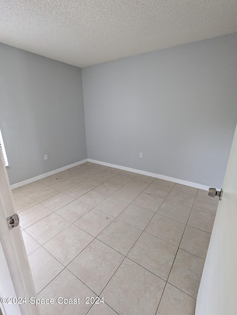 1051 Clearmont Street Ne - Photo 6
