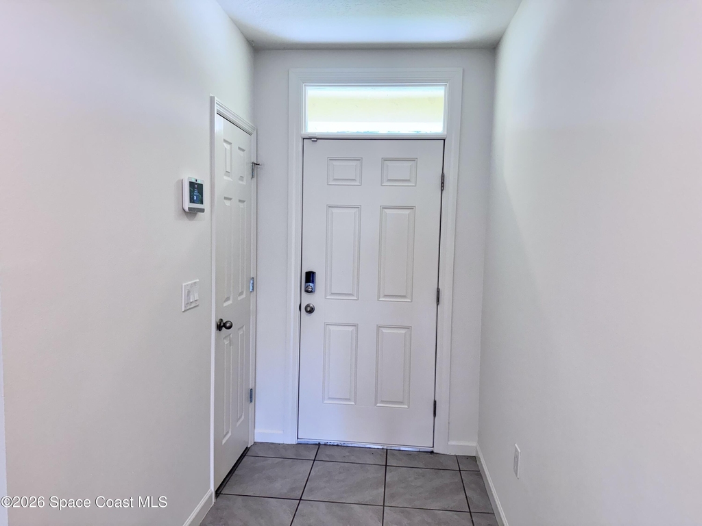 2158 Jupiter Boulevard Sw - Photo 4