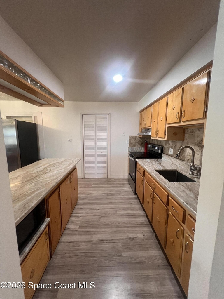 2796 Lancaster Road - Photo 10