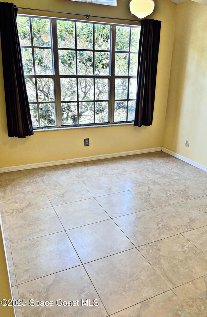 1379 California Drive - Photo 11