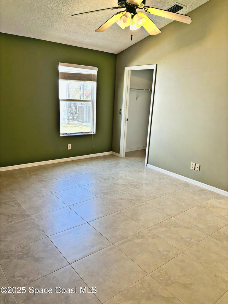 1379 California Drive - Photo 7