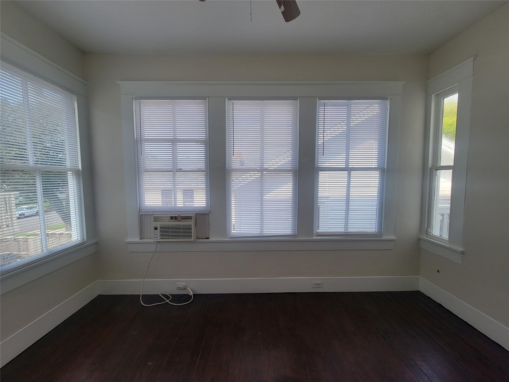 2221 35th Street - Photo 14