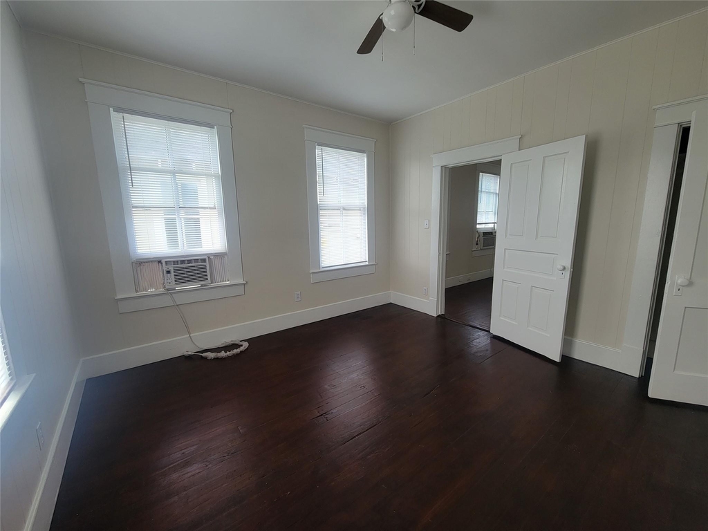 2221 35th Street - Photo 9