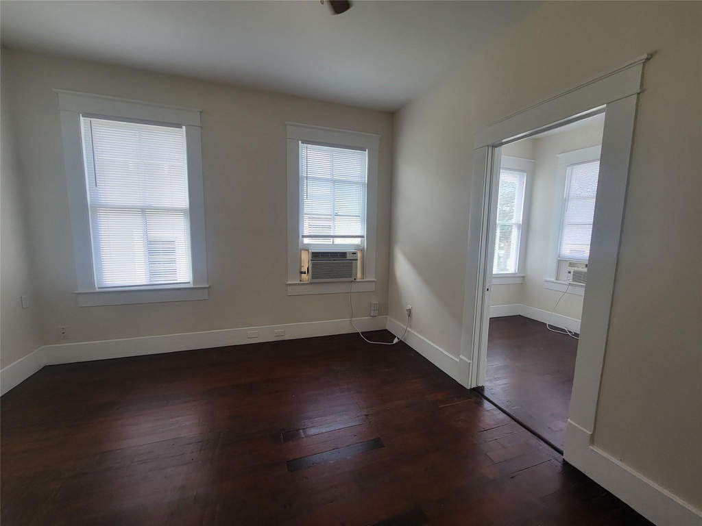 2221 35th Street - Photo 17