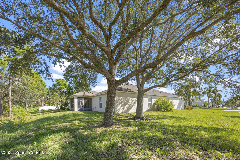 4800 Manchester Drive - Photo 28