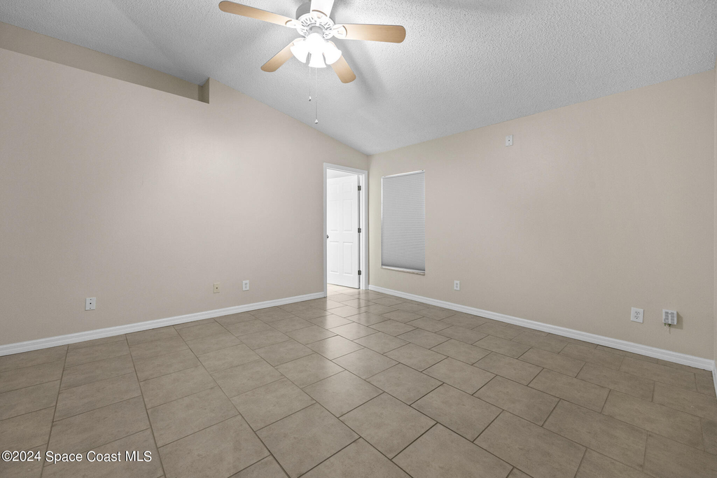 4800 Manchester Drive - Photo 19