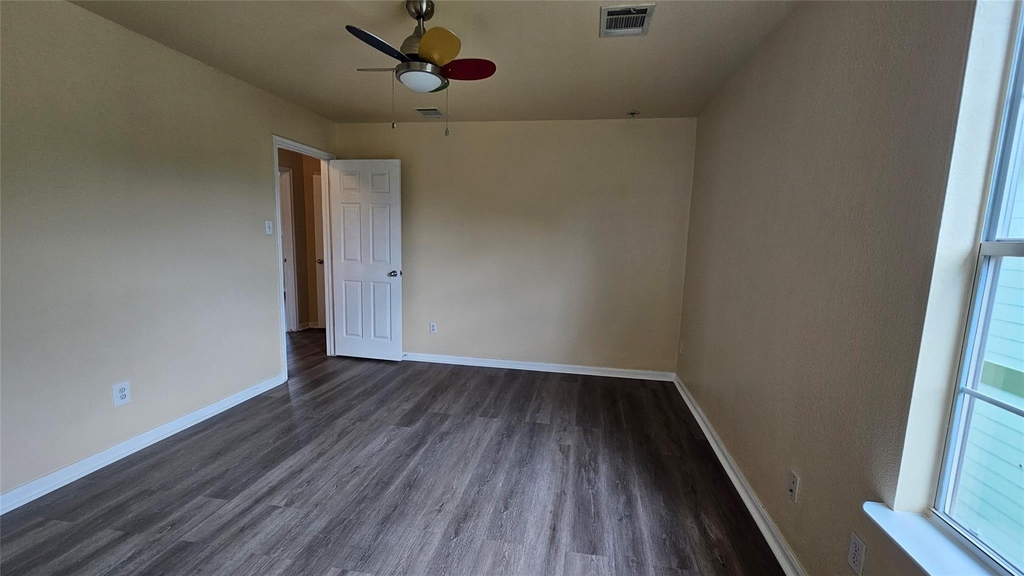 22135 Greengate Drive - Photo 18