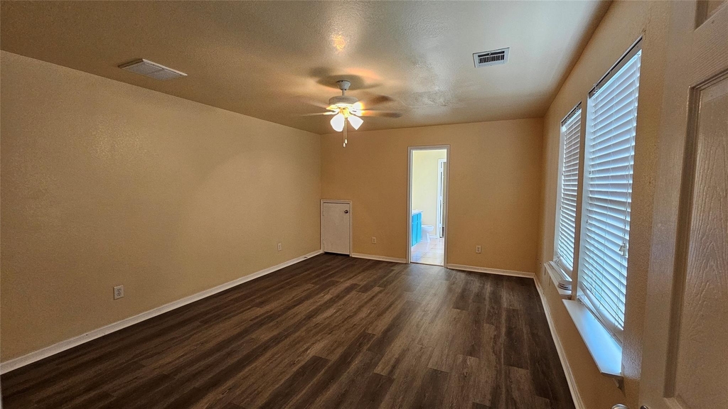 22135 Greengate Drive - Photo 33