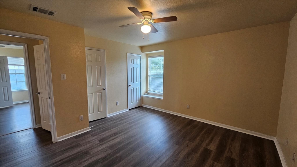 22135 Greengate Drive - Photo 10