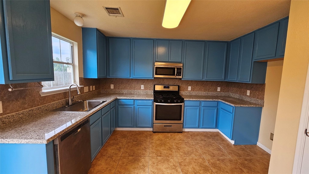 22135 Greengate Drive - Photo 14