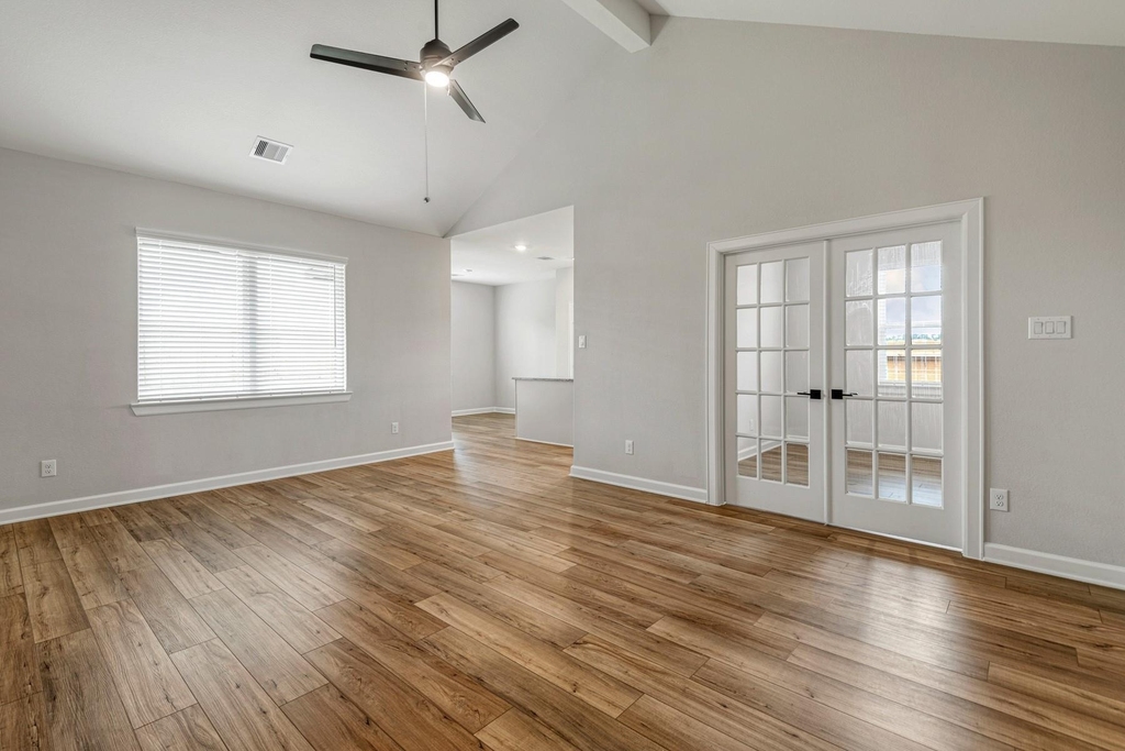 15765 Bayberry Trace Drive - Photo 4
