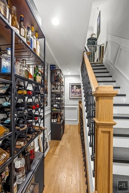 586 Quincy Street - Photo 13