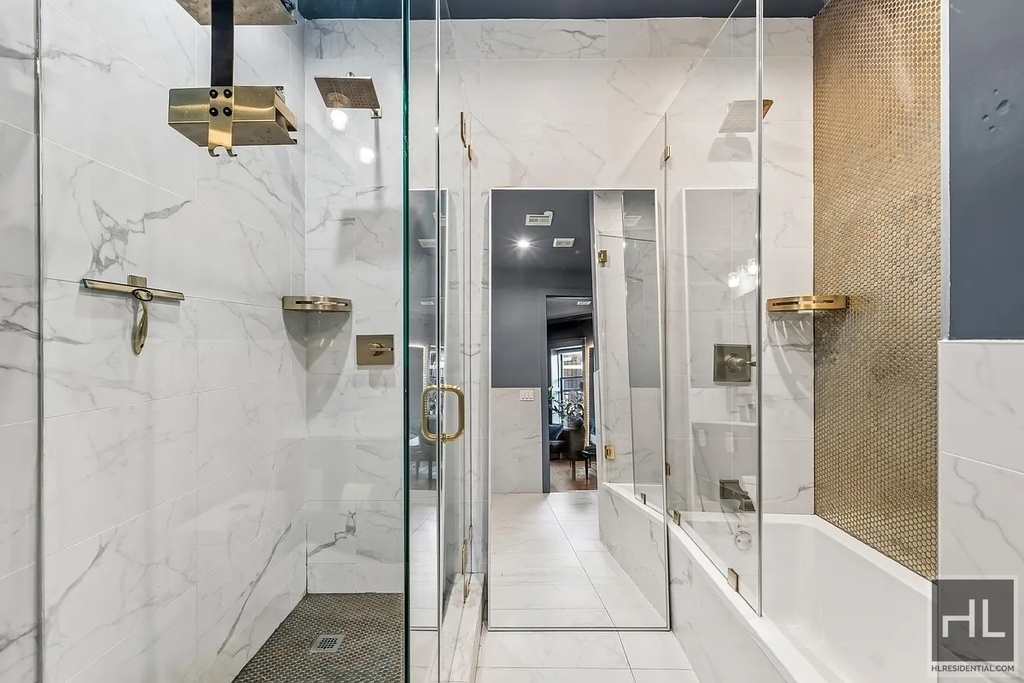 586 Quincy Street - Photo 9