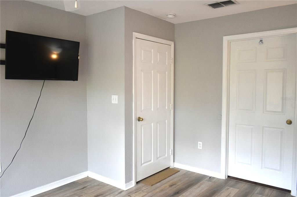9078 Lake Chase Island Way - Photo 25
