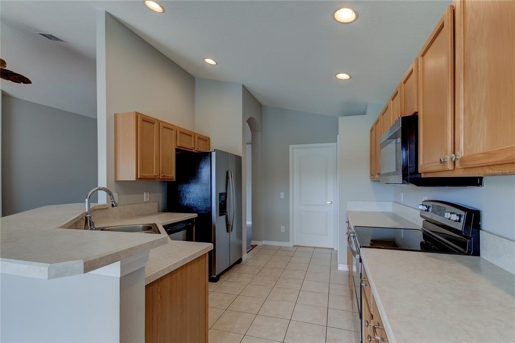 18829 Maisons Drive - Photo 29