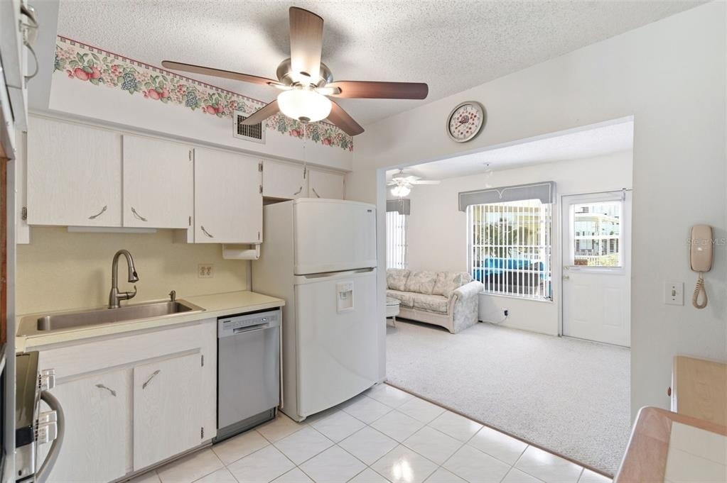 2386 Sumatran Way - Photo 27