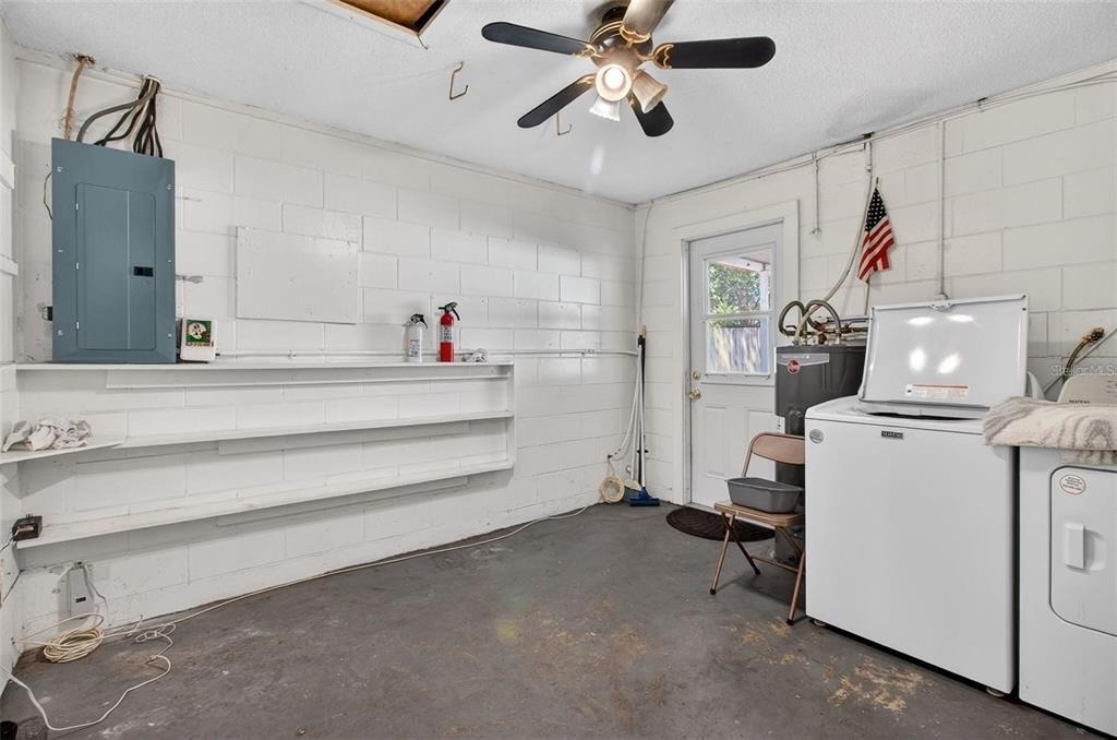 5865 92nd Avenue N - Photo 14