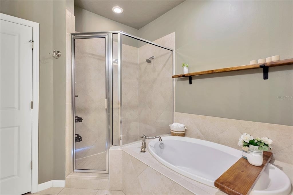 8307 Manor Club Circle - Photo 25