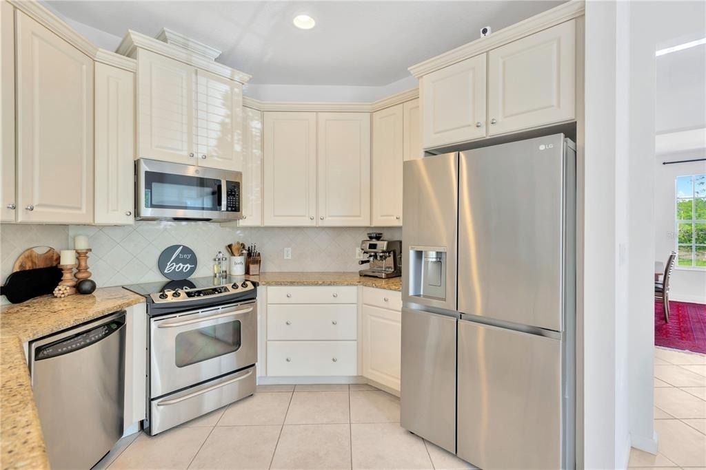 8307 Manor Club Circle - Photo 5