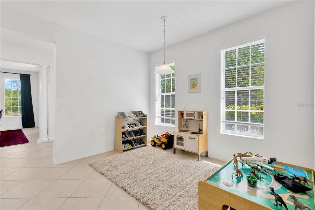 8307 Manor Club Circle - Photo 10