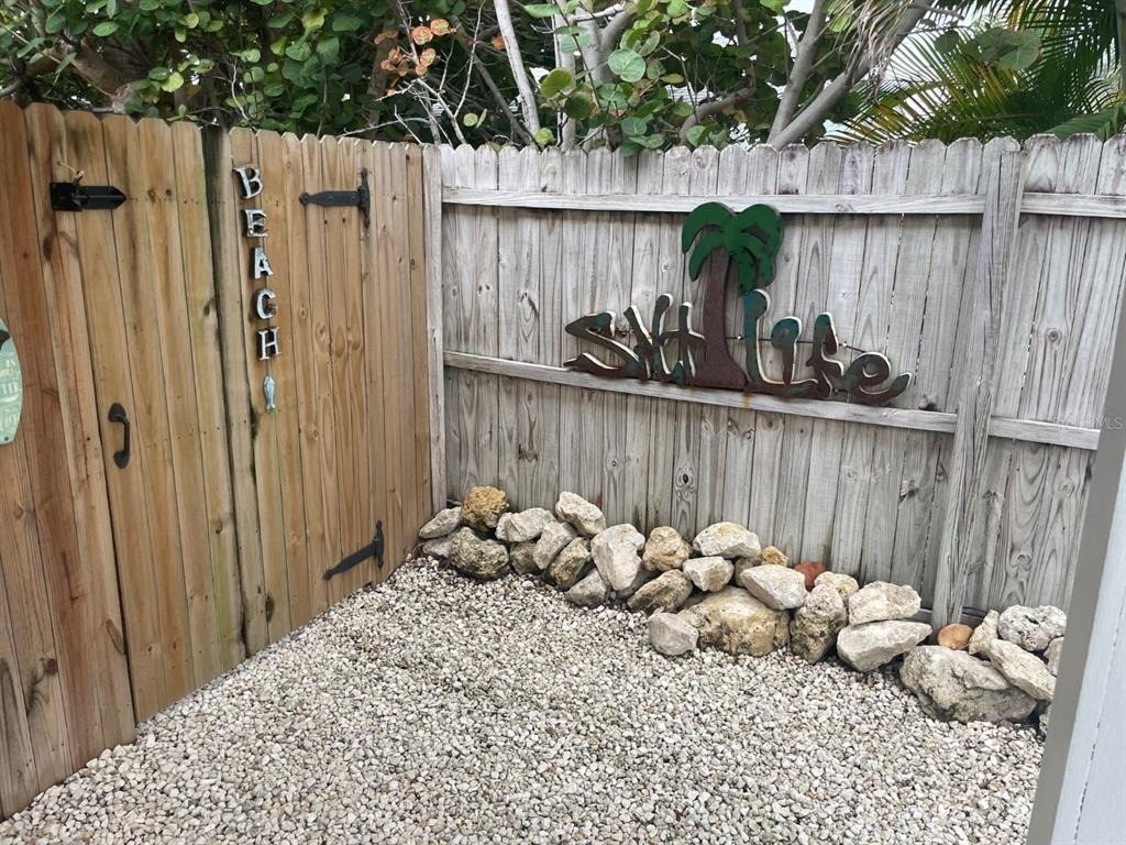 720 E Gulf Boulevard - Photo 4
