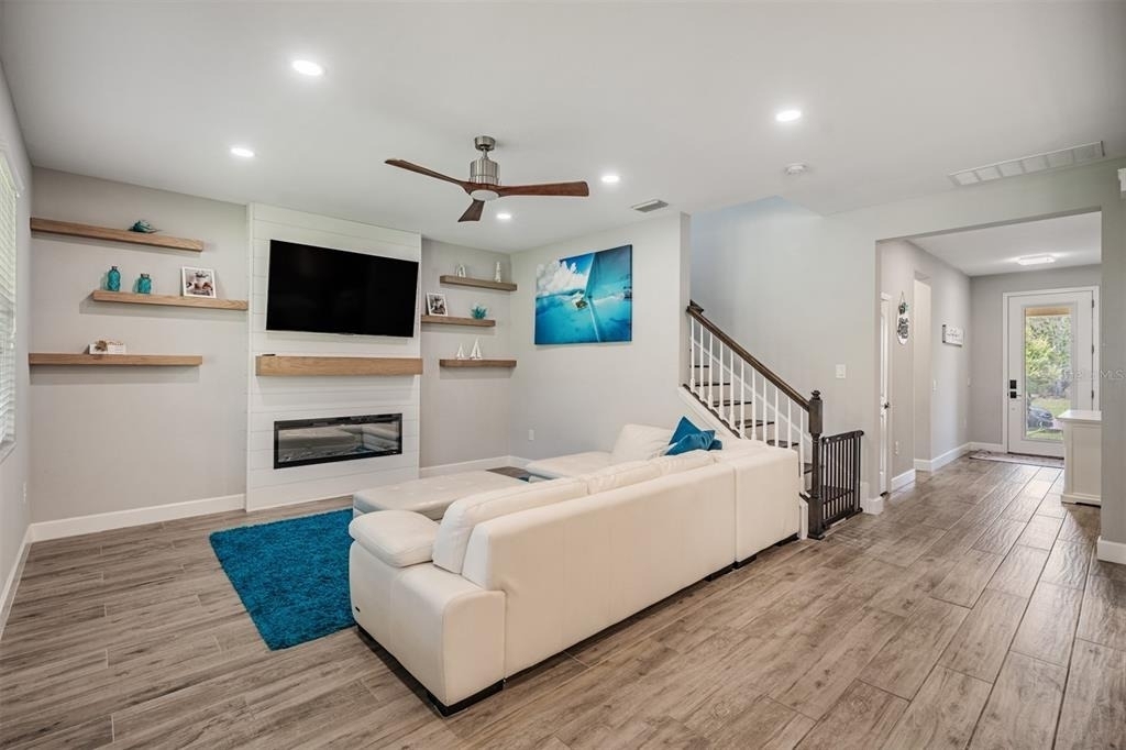 12316 Fitzroy Street - Photo 6