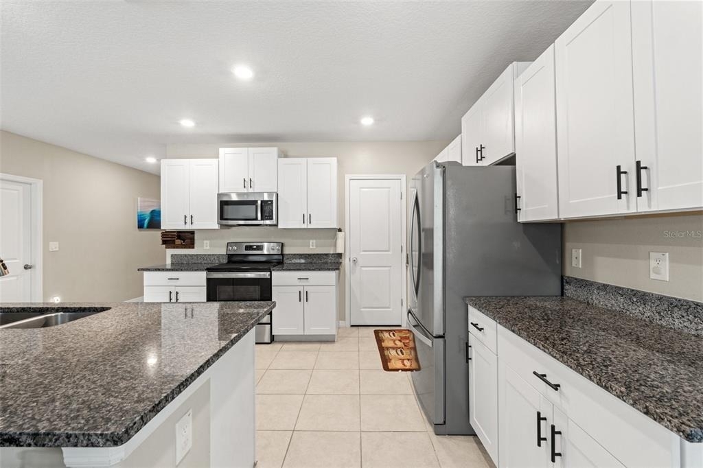 194 Argyll Drive - Photo 19