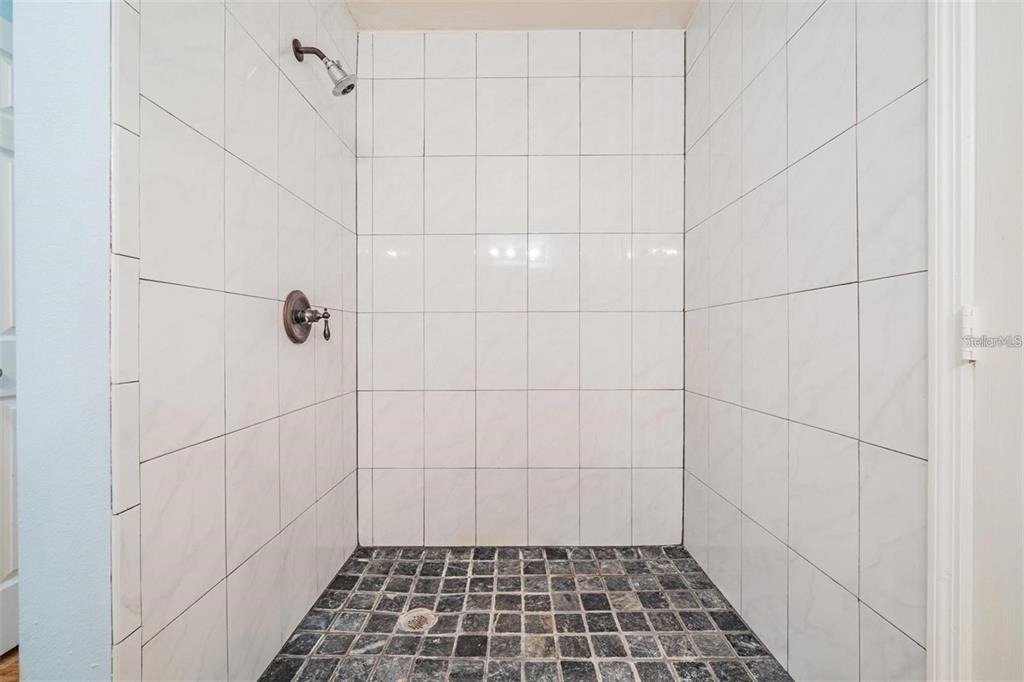 9156 Lake Chase Island Way - Photo 6