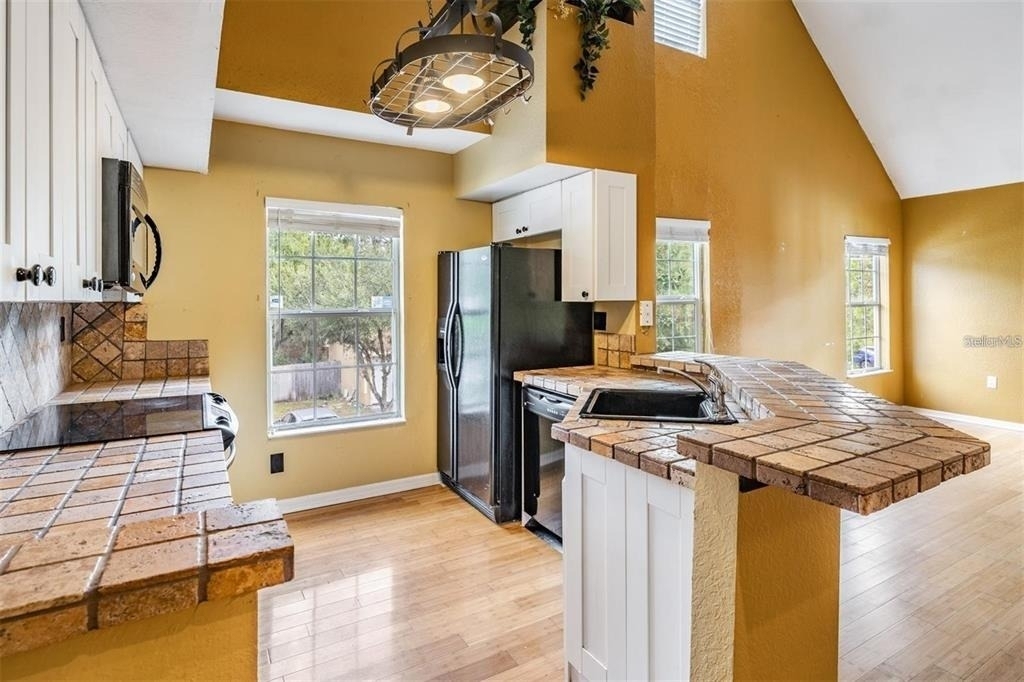 9156 Lake Chase Island Way - Photo 22