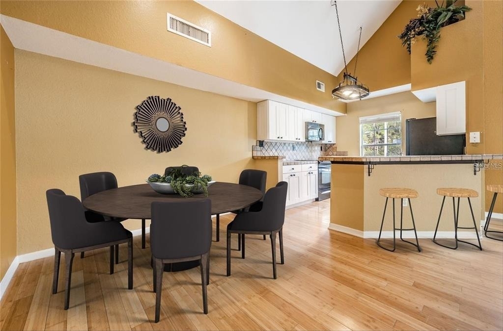 9156 Lake Chase Island Way - Photo 23
