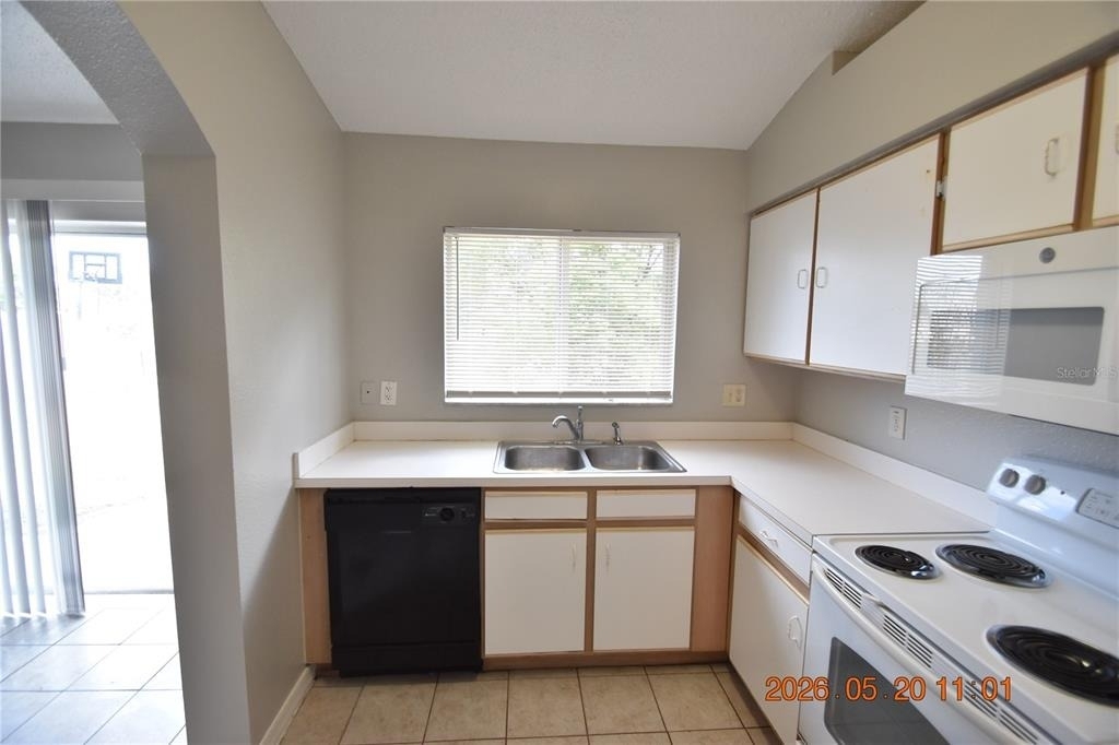 12116 Feldwood Creek Lane - Photo 13