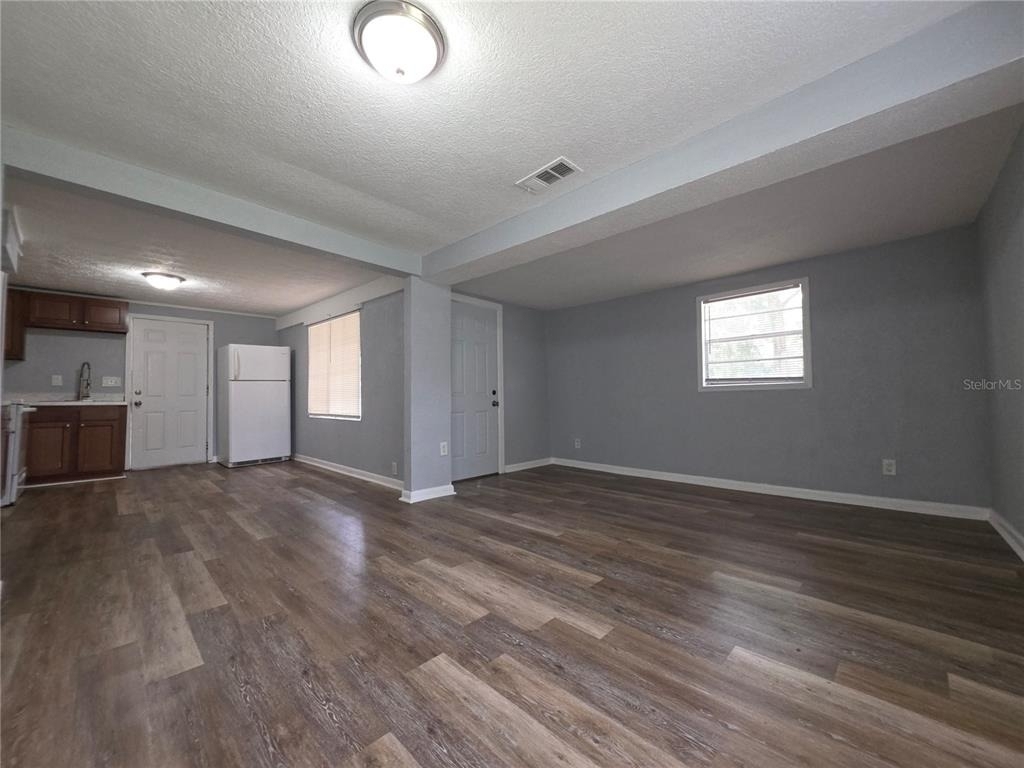 5236 Wabash Boulevard - Photo 2