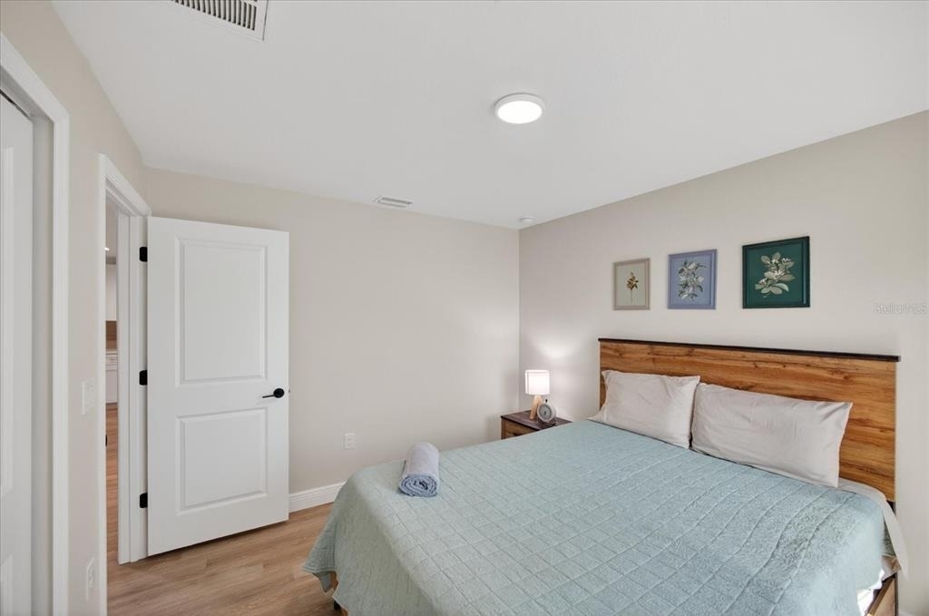 12114 Clarendon Avenue - Photo 3