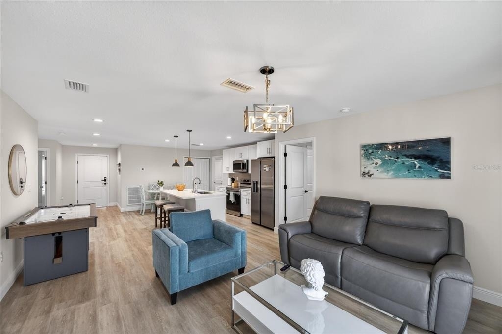 12114 Clarendon Avenue - Photo 17