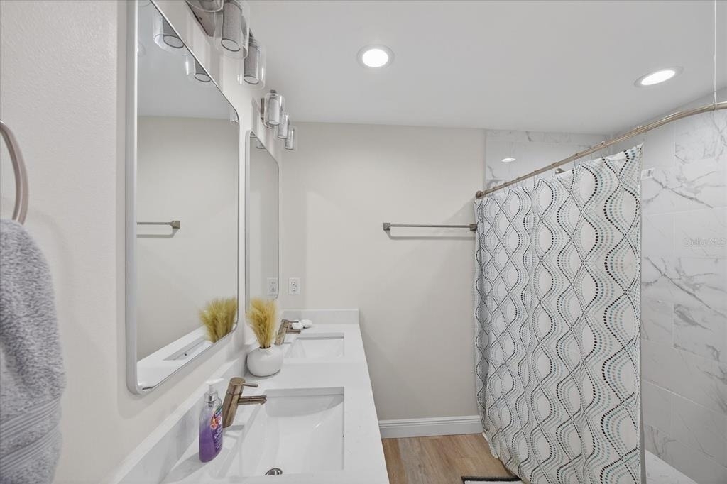 12114 Clarendon Avenue - Photo 16