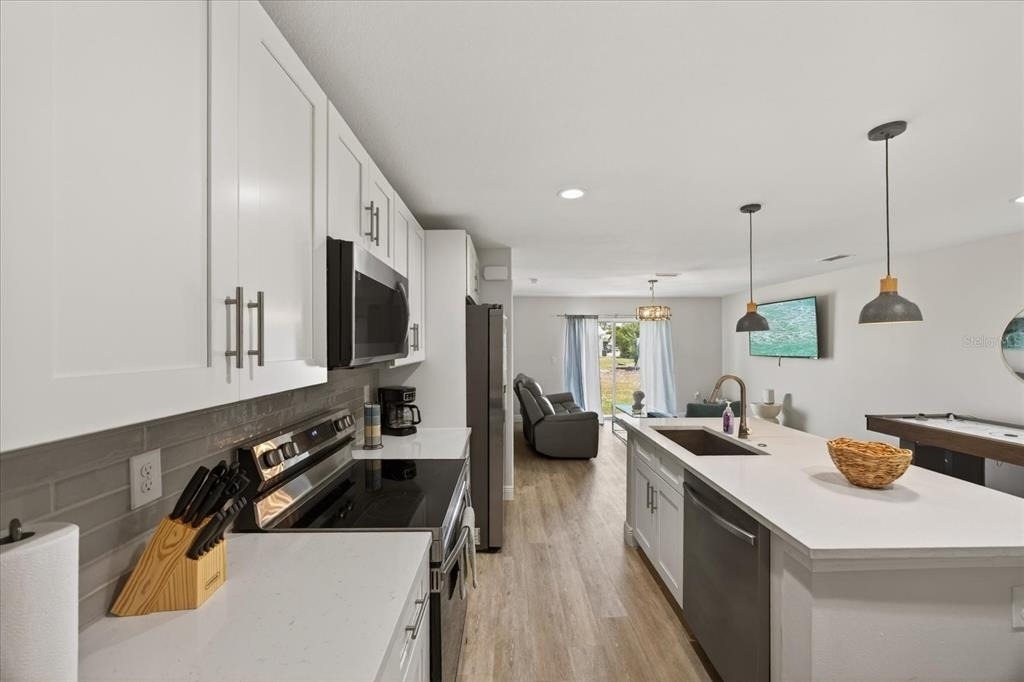12114 Clarendon Avenue - Photo 12