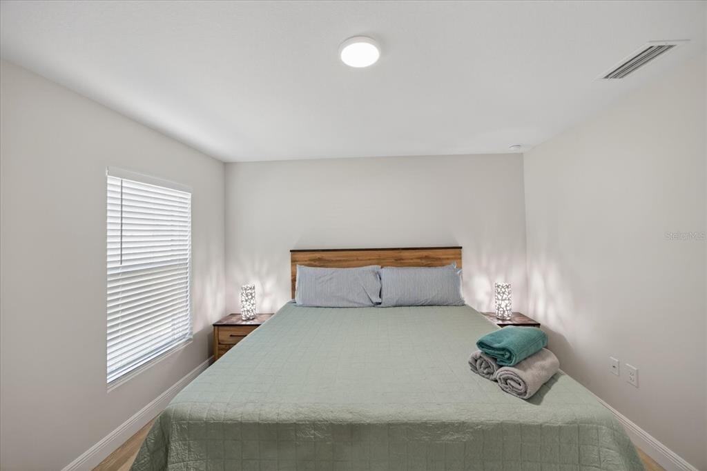 12114 Clarendon Avenue - Photo 14