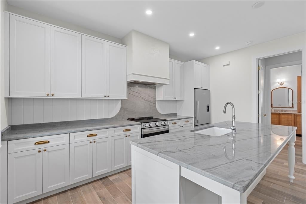 1623 31st Avenue N - Photo 10