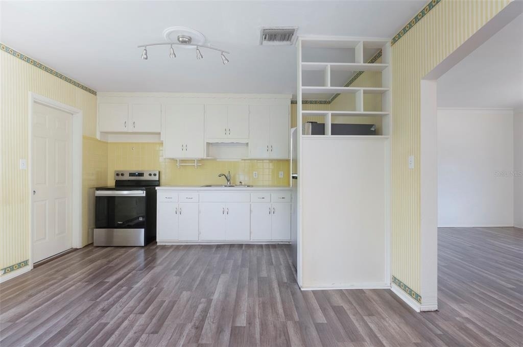 441 57th Street N - Photo 5