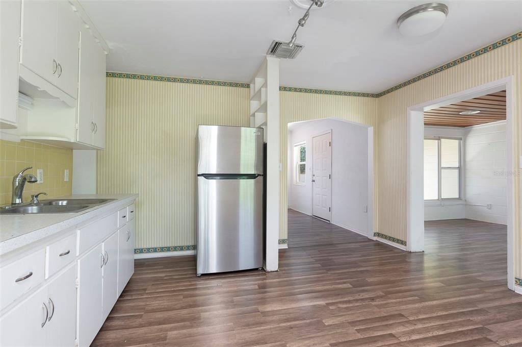 441 57th Street N - Photo 6