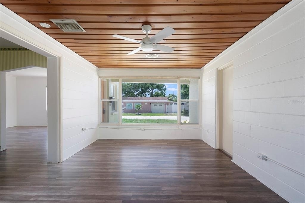 441 57th Street N - Photo 9