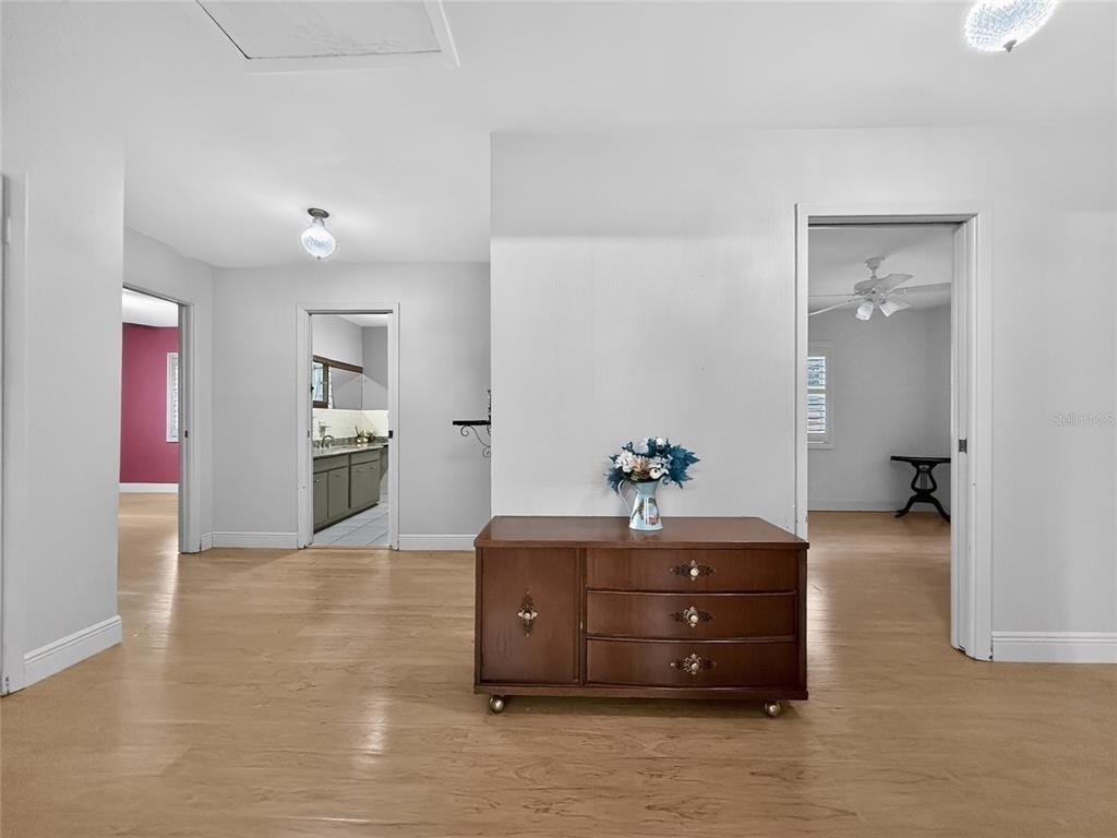 305 N Glen Avenue - Photo 10