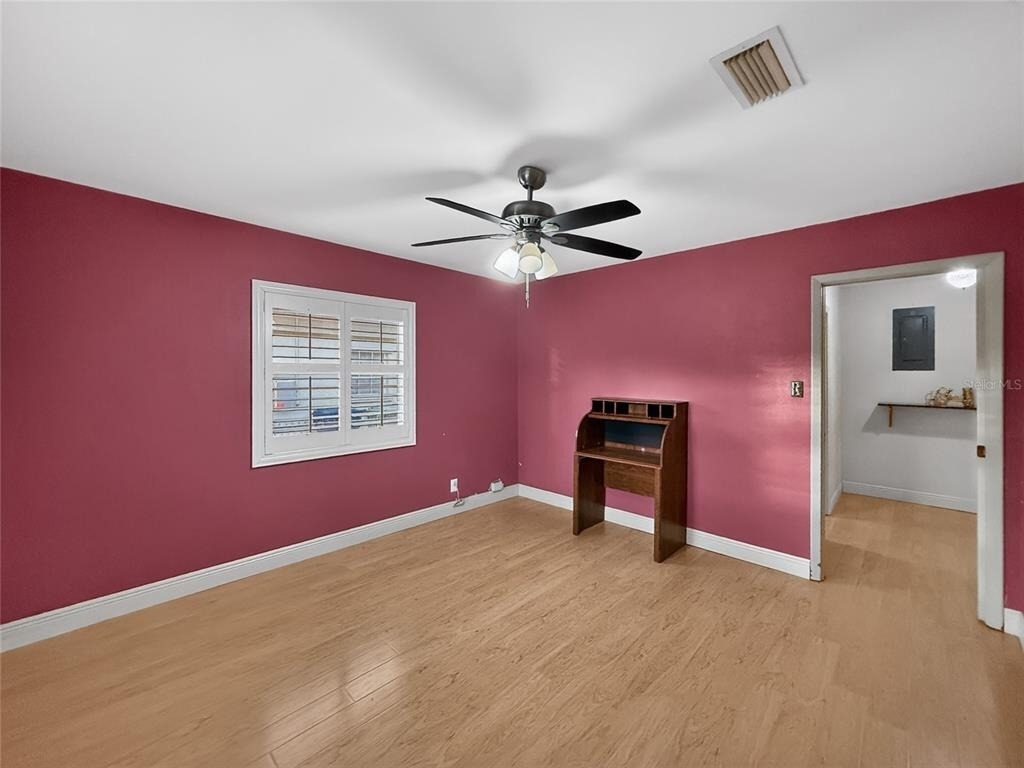305 N Glen Avenue - Photo 27