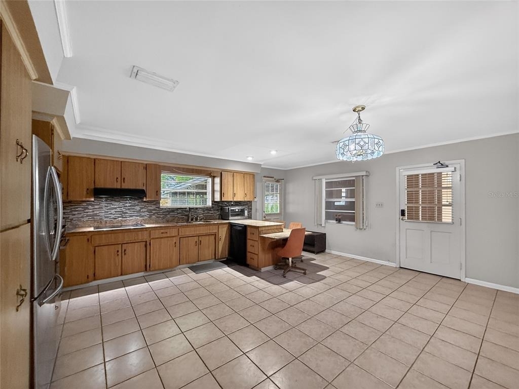 305 N Glen Avenue - Photo 14