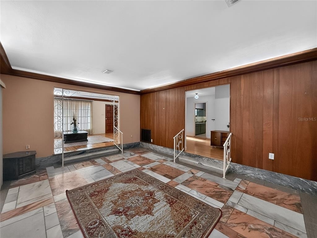 305 N Glen Avenue - Photo 7