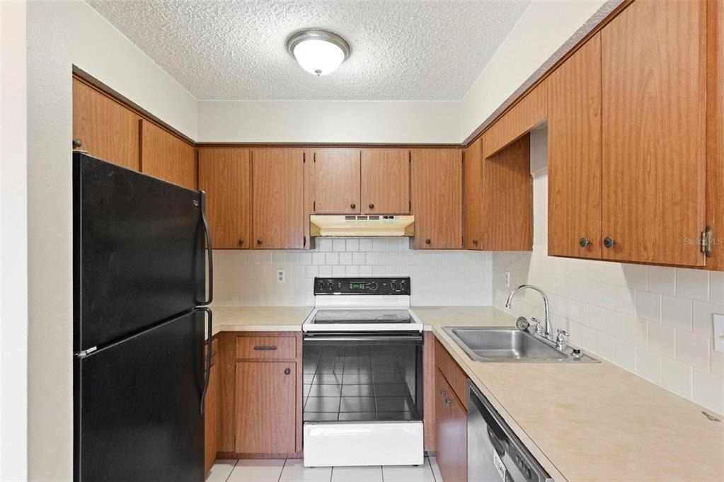 8124 Omaha Circle - Photo 11