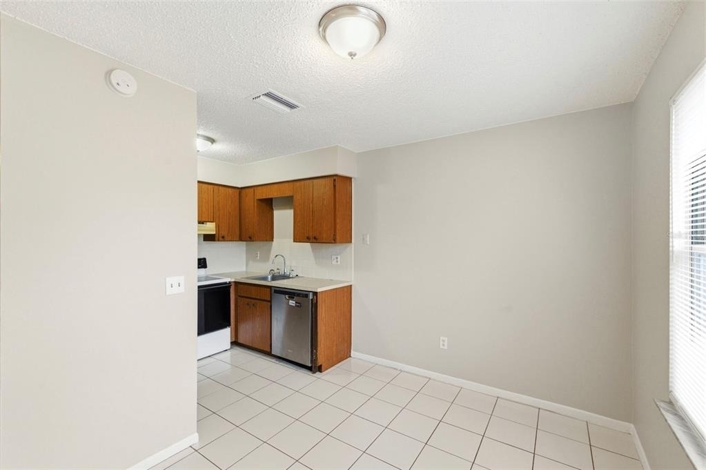 8124 Omaha Circle - Photo 7