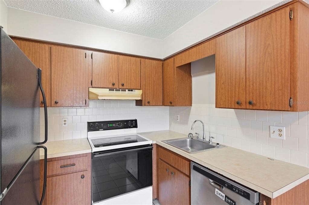 8124 Omaha Circle - Photo 12