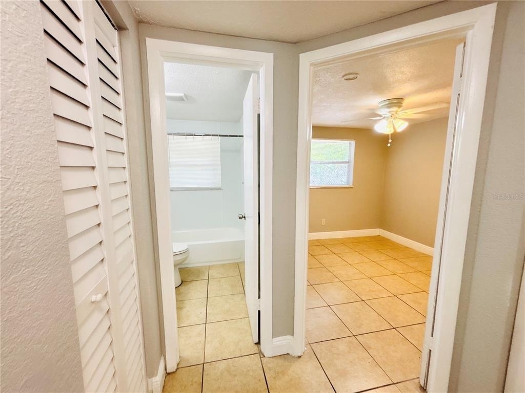 11733 N 12th Street - Photo 8